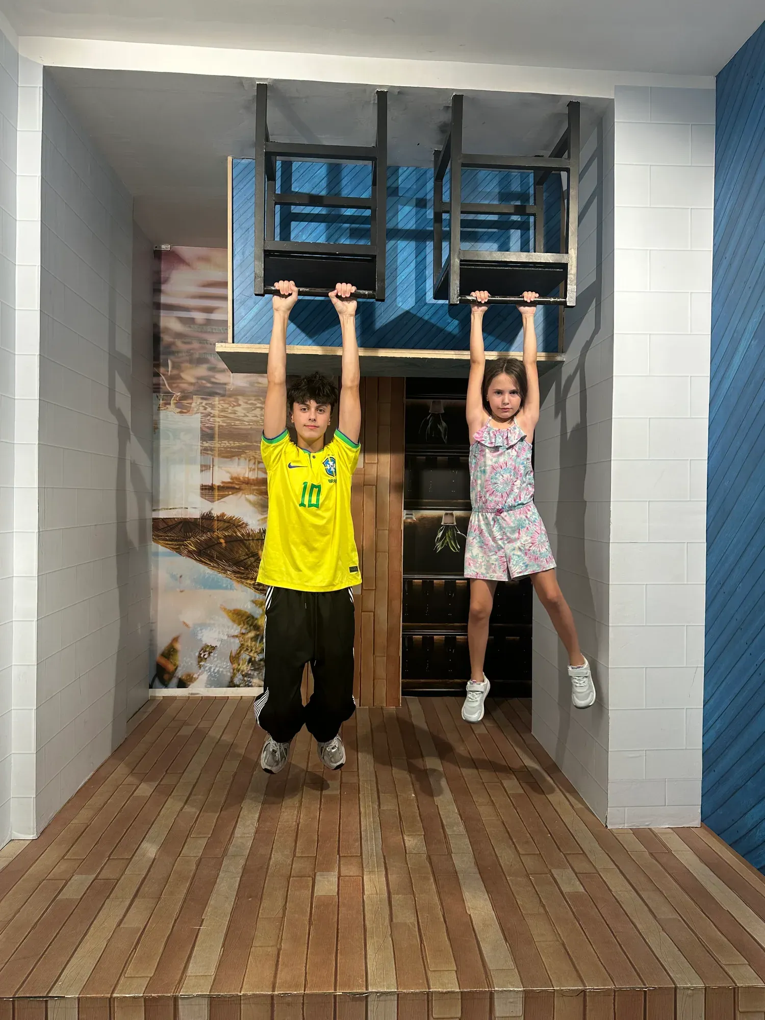 Tristan and Evelynn at the Museum of Illusions, Valencia